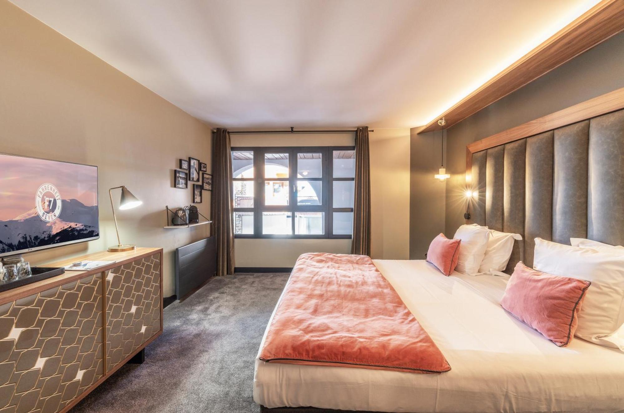Fahrenheit Seven Courchevel Hotell Exteriör bild