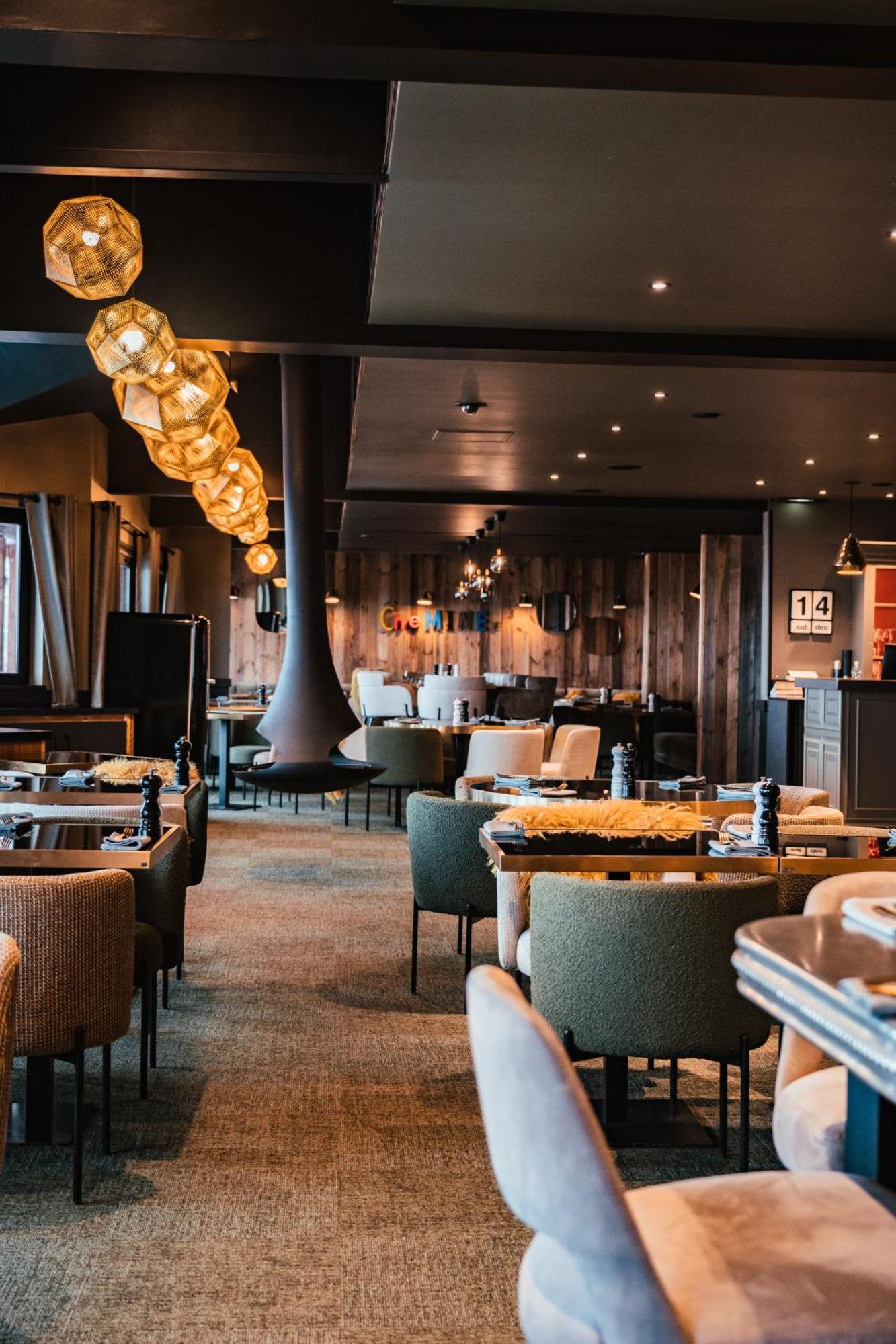 Fahrenheit Seven Courchevel Hotell Exteriör bild